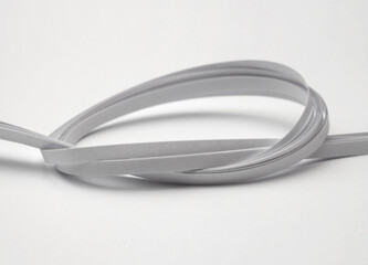 Naklejka premium Abstract gray color knot wave paper horizontal empty copy space background.