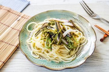 わらびの和風スパゲッティ