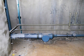 Installation of water supply and sewerage in a residential building. Insulated pipes for water....