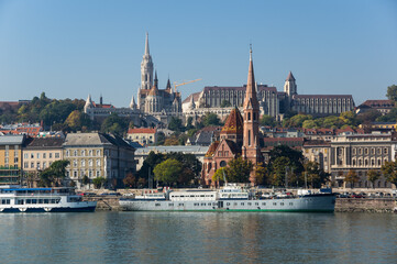 Fototapeta premium View of the historical center of Budapest