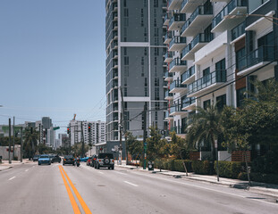 street in downtown city new building miami 