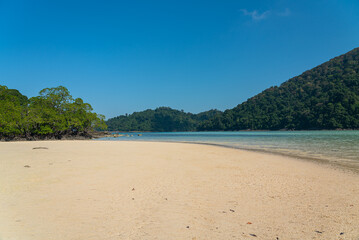 Fototapeta na wymiar Beautiful Mai Ngam beach in Surin island national park, Pang Nga, Thailand