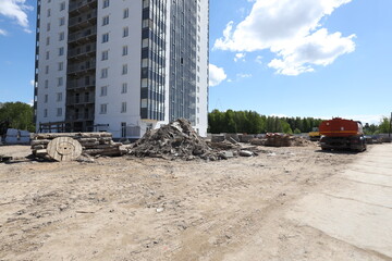 Photos of the construction process of the residential complex