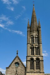 Fototapeta na wymiar le clocher de l’église Saint-Pierre-du-Queyroix à Limoges