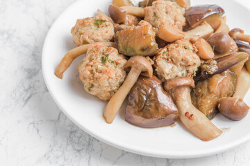 鶏肉団子と茄子の炒め物