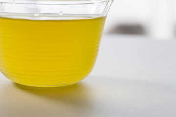 背景素材　涼しそうなガラスコップと冷茶