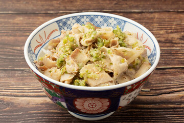 豚ばらネギ塩丼