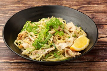 ネギ塩焼きそば