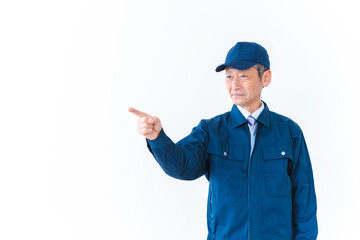 指差し確認をする現場作業員