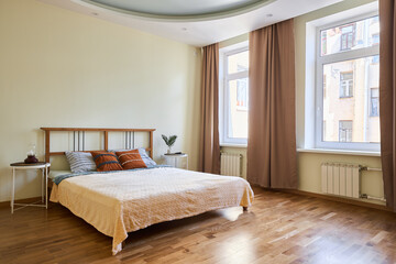 Cozy room with decor for daily rent