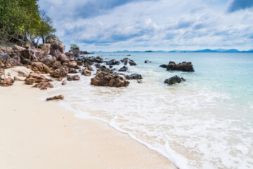Fototapeta na wymiar Khai Nok island is one of the most famous island in Thailand .Crystal clear water and white sand beach.