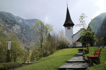 Fototapeta na wymiar Lauterbrunnen church