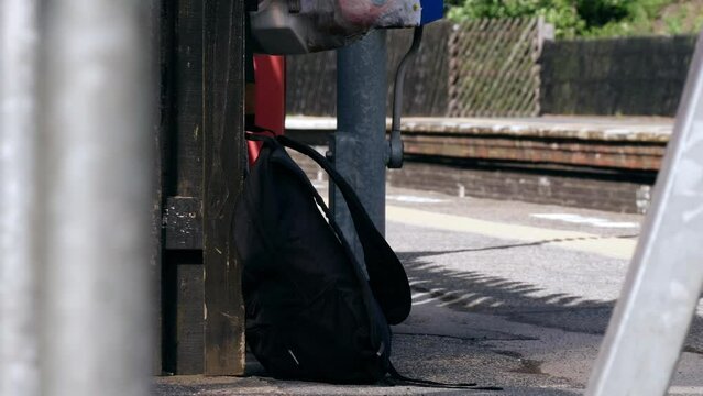 Suspicious rucksack left on railway platform 