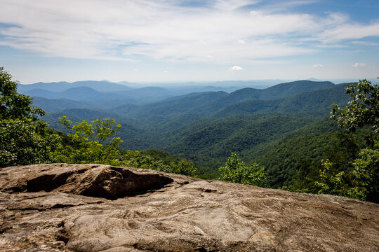 Preacher’s Rock overlooking the valley on a sunny summer morning in Northern Georgia’s Woody Gap along the Appalachian Trail