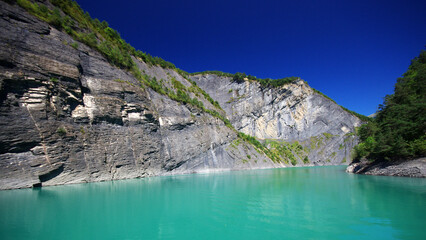 Lac de Monteynard-Avignonet en is&egrave;re - Alpes Fran&ccedil;aises