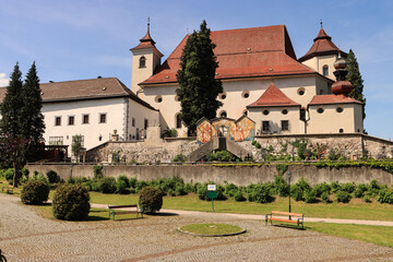 Traunkirchen, Klosterkirche (heutige Pfarrkirche) am Traunsee