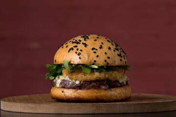Hamburguesa de piña