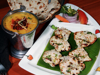 Murgh lajawab, dal tadka, tandoori roti