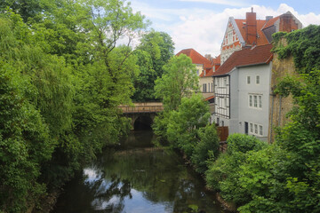 Fototapeta na wymiar Osnabrück - der Fluss Hase am Rand der Altstadt, Niedersachsen, Deutschland, Europa