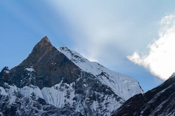 Fototapeta na wymiar View of Mount Machapuchare from Nepali meaning Fishtail Mountain, Annapurna Conservation Area, Himalaya, Nepal.