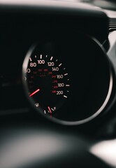 200 MPH speedometer viewed at an angle - obrazy, fototapety, plakaty