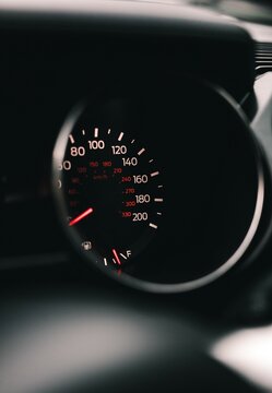 Speedometer Mph Images – Browse 2,801 Stock Photos, Vectors, and Video |  Adobe Stock
