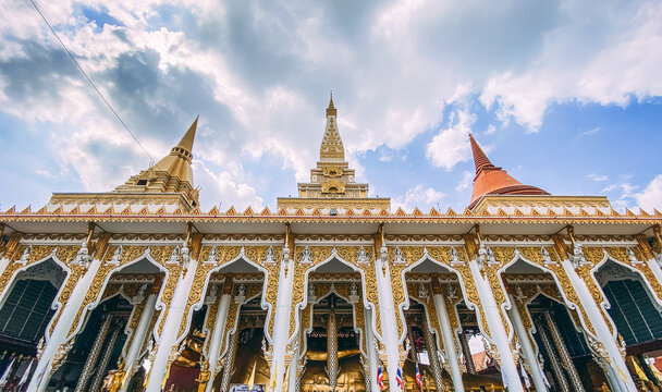Wat Rat Prakhong Tham temple with reclining buddha in Nonthaburi, Thailand