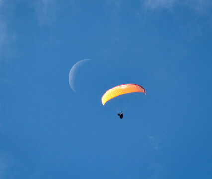 Parapendio con Luna - Lanzarote