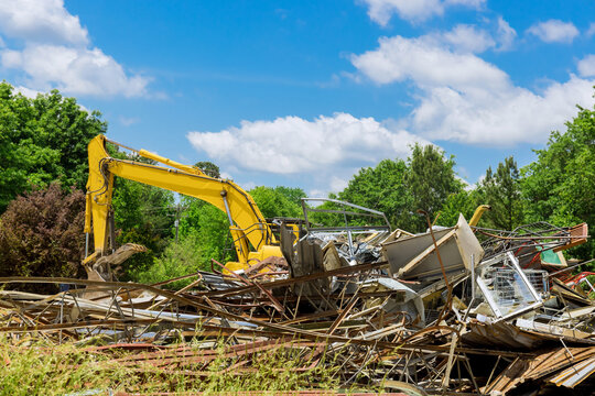 Demolition Work Ruined Excavator With Hydraulic Crusher Comercial Office A Construction Debris