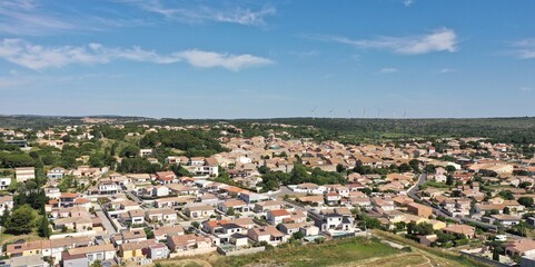 Fototapeta na wymiar survol des corbières dans le sud de la France et vue sur la méditerranée