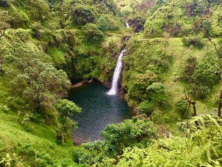 Fototapeta na wymiar Beautiful waterfall in tropical forest