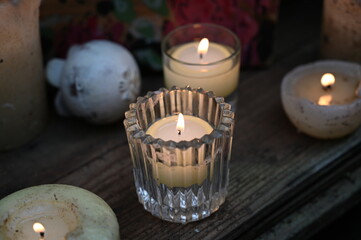 A relaxing night illuminated by the light of candles