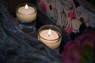 A relaxing night illuminated by the light of candles