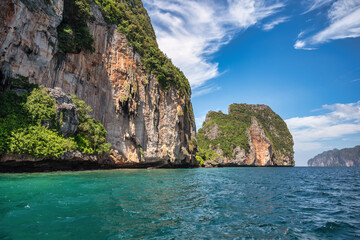 Fototapeta na wymiar Tropical islands view with locean blue sea water at Phi Phi Islands, Krabi Thailand nature landscape