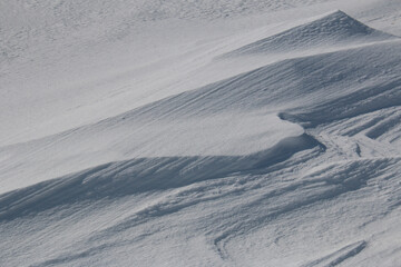 Natural patterns in windswept snow
