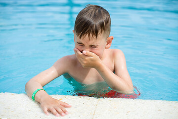 Fototapeta na wymiar child in pool
