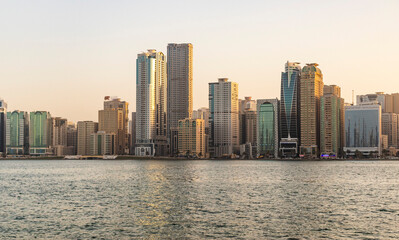Obraz premium Sharjah, UAE - 02.06.2021 - Waterfront in Al Khan area of Sharjah Emirate. UAE. Outdoors