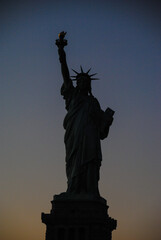 Etats Unis USA US Amerique New York Statue Liberté Lady Liberty coucher soleil