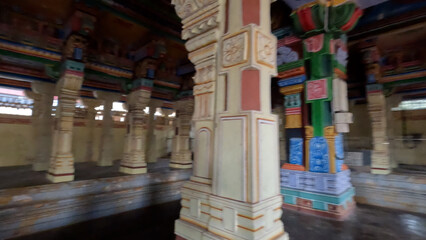 Fototapeta premium Corridors of Ramanathaswamy Temple, Rameshwaram, Tamil Nadu, India