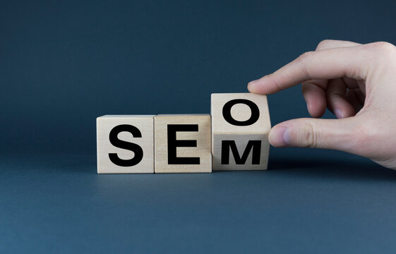 Seo or Sem. Cubes form words Seo or Sem.