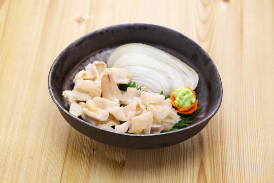 Siromiru (Japanese geoduck ) sashimi