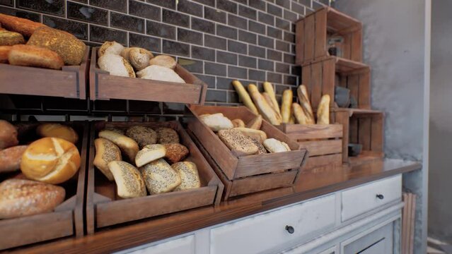Fresh bread on shelves in bakery