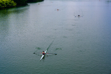Fototapeta na wymiar ボート競技の練習風景