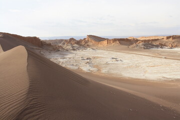 Fototapeta na wymiar Moon valley of Atacama desert