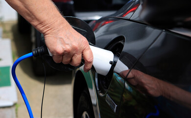 E-Mobility, Recharging an electric car