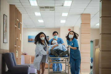 emergency patient concept, professional doctor working for help emergency patient at hospital...