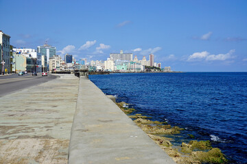 Obraz premium skyline of havana at the malecon