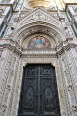 Door of duomo in Firenze 