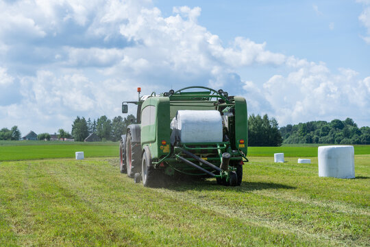 Baler wrapper