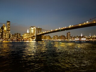 Fototapeta premium Brooklyn by night